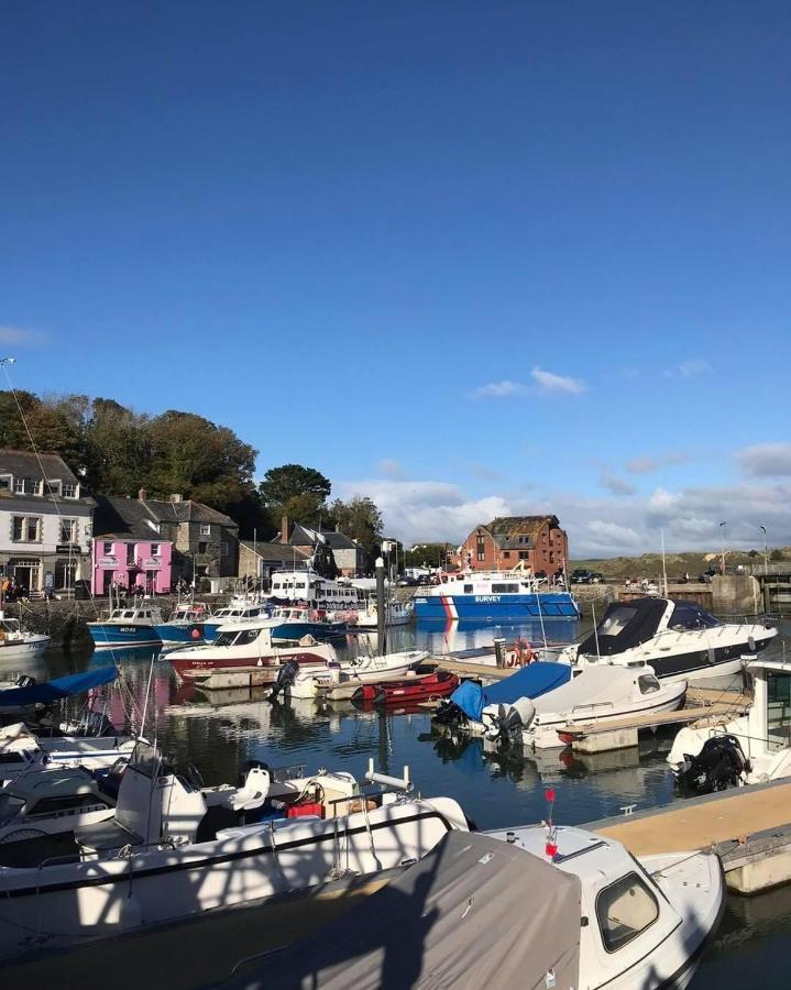 Sunny Corner, Padstow. Spacious 3 Bedrooms, 2.5 Bathrooms, Parking, Garden. 외부 사진
