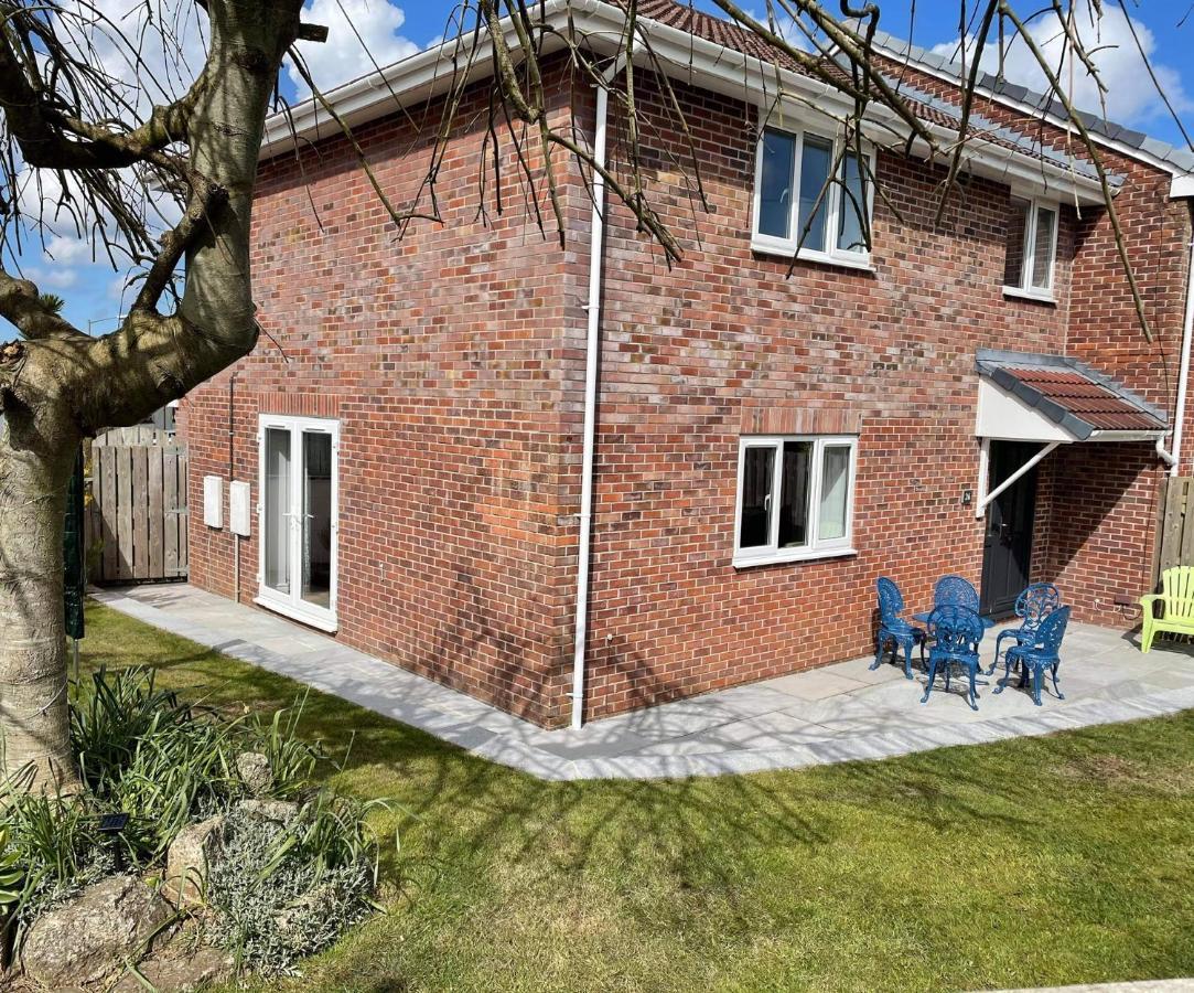 Sunny Corner, Padstow. Spacious 3 Bedrooms, 2.5 Bathrooms, Parking, Garden. 외부 사진