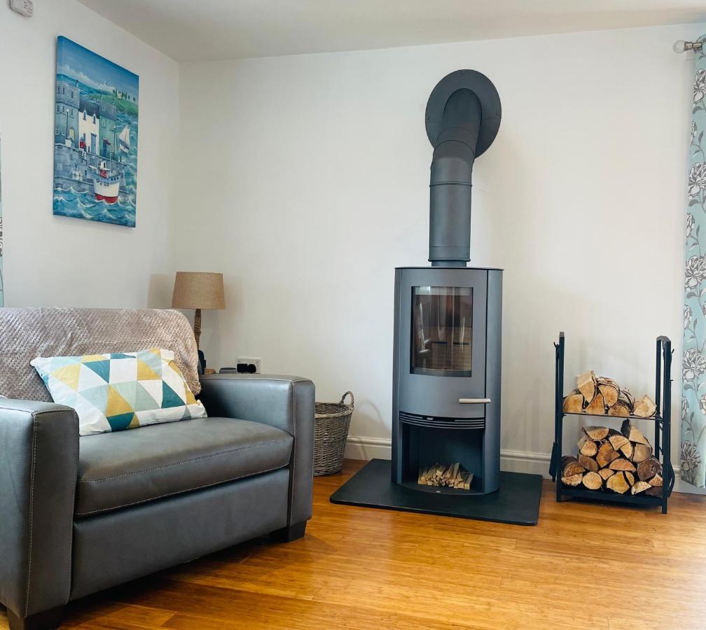 Sunny Corner, Padstow. Spacious 3 Bedrooms, 2.5 Bathrooms, Parking, Garden. 외부 사진