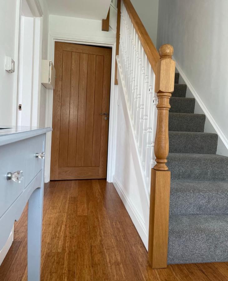 Sunny Corner, Padstow. Spacious 3 Bedrooms, 2.5 Bathrooms, Parking, Garden. 외부 사진
